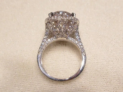 Luxury Diamond Ring